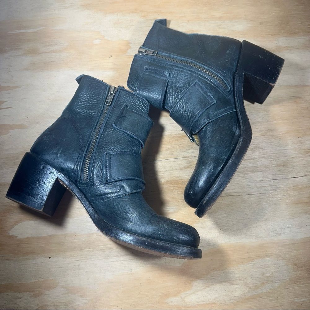 Frye Sabrina Double Buckle Black Leather Moto Boots Women’s Size 7 - Picture 3 of 8